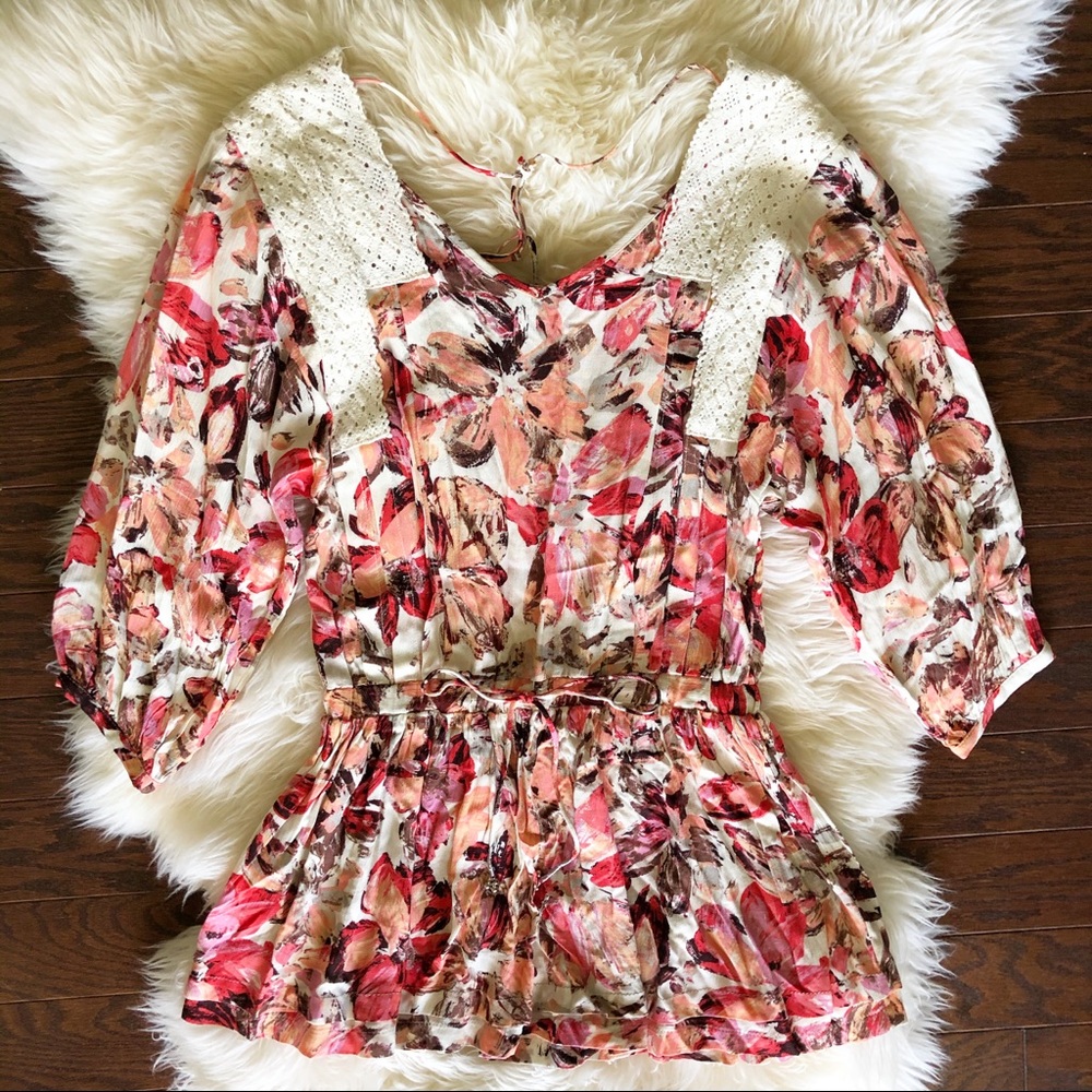 C’isa 3/4 Sleeve Floral Tunic Blouse Size Small